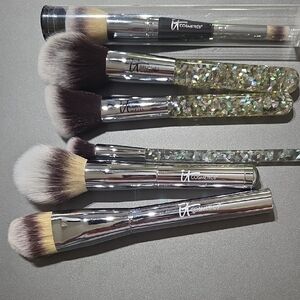 IT Cosmetics Makeup Brush Set with Silver and Black Handles